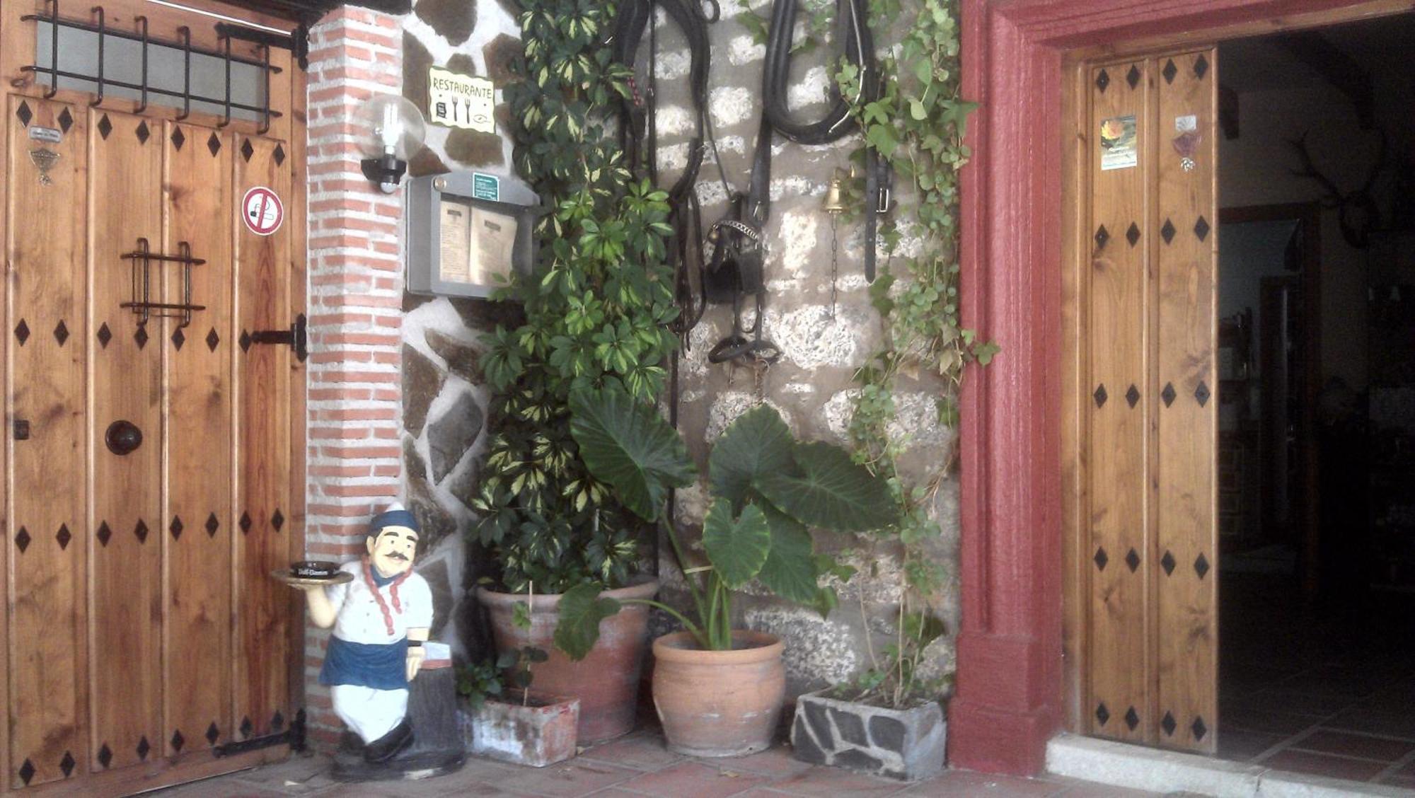 Alojamiento Rural La Caseria De Piedra Restaurante Jaén Kültér fotó